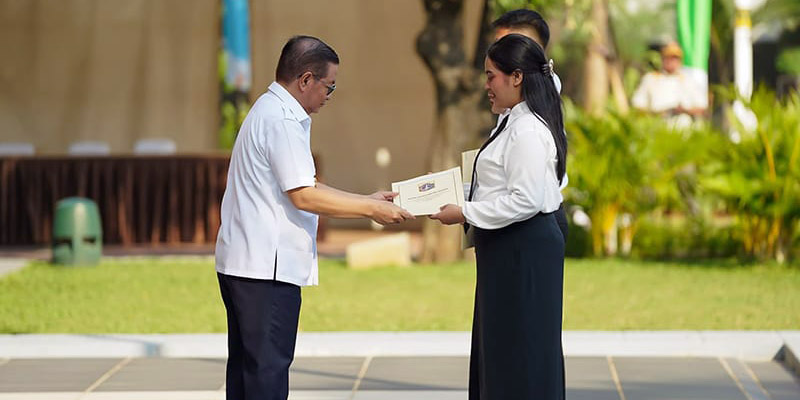 Serahkan SK, Pramono Minta CPNS Kerja Keras